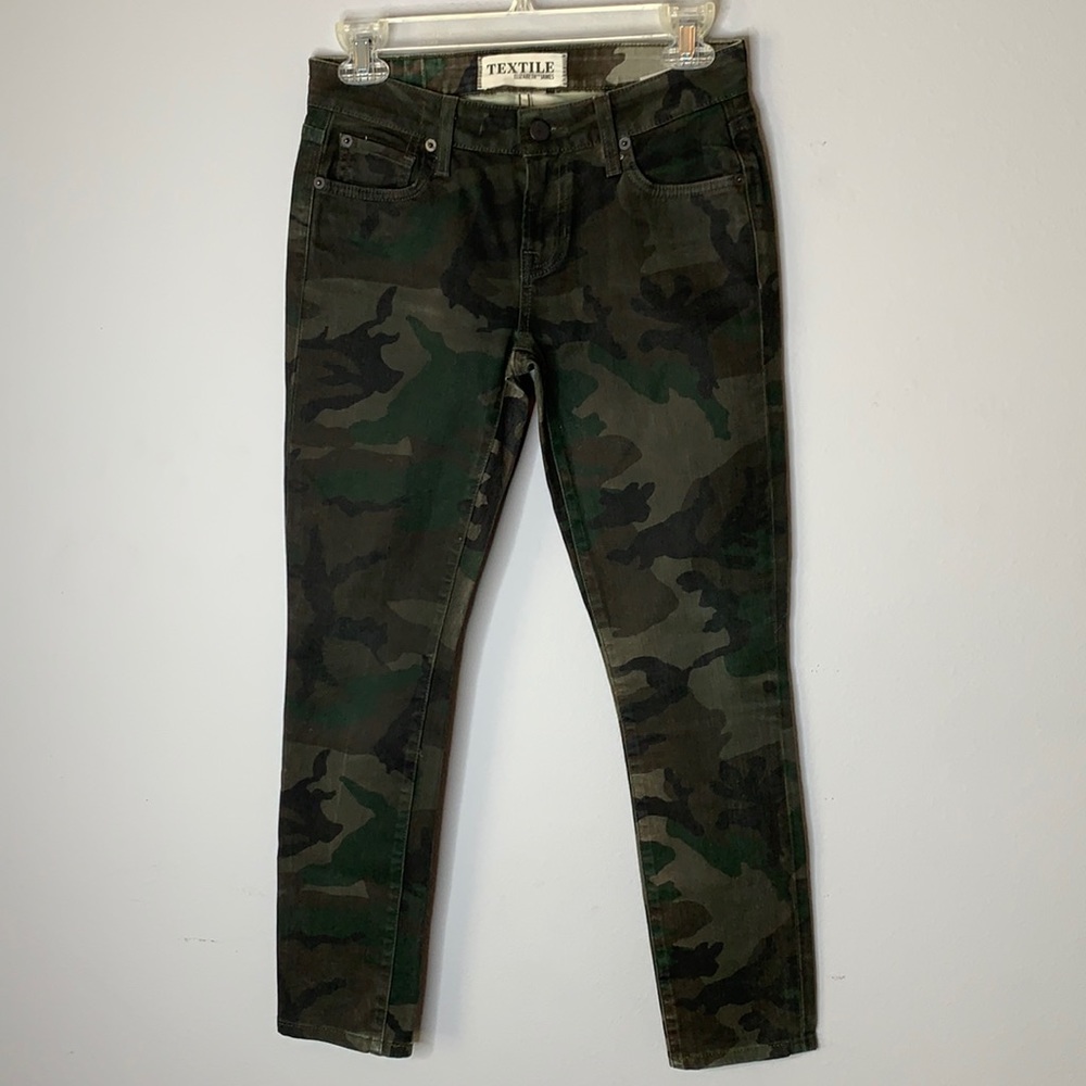 Textile Elizabeth and James Debbie camo jeans 25